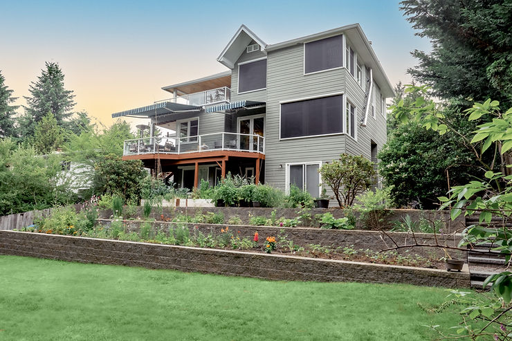 Diy-vs-professional-landscaping-in-seattle-what-s-worth-the-investment